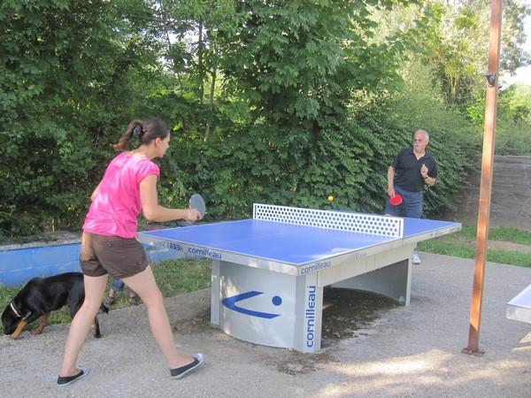 Loisirs Des Groux : Table tennis